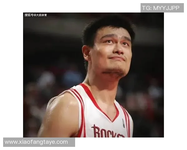 姚明在NBA的巅峰对决与美国中锋的较量与传奇故事 姚明在NBA的巅峰对决与美国中锋的较量与传奇故事