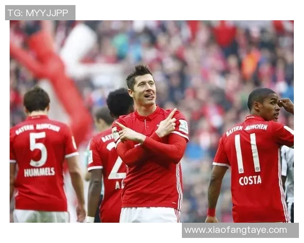 莱万重返安联球场引发拜仁球迷愤怒反应称其忘恩负义