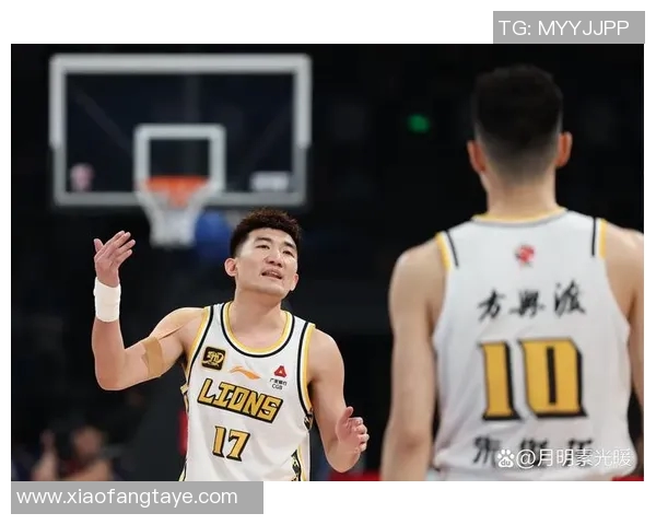 2019年CBA精彩对决新疆队与广东队直播回顾与精彩瞬间分析