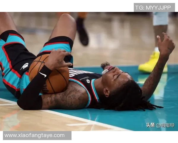 灰熊与快船精彩对决回顾视频分析全场亮点与战术解析 灰熊与快船精彩对决回顾视频分析全场亮点与战术解析