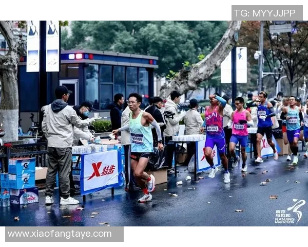 南京城市马拉松街舞队精彩表现引发热议与思考